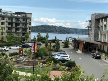 Inn en la costa del puerto